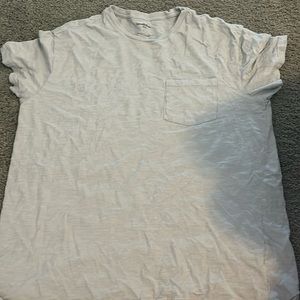 grey tshirt